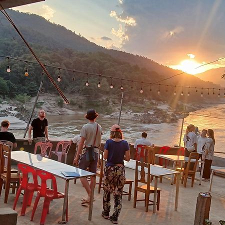 Villa Mekong Guesthouse MuangMuangpakbeng Kültér fotó